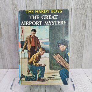 Vintage The Hardy Boys Book 9 - The Great Airport Mystery by Franklin Dixon